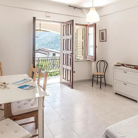 Elios, Iside Casa vacanze